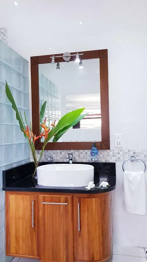 *** Bed & Breakfast Calm Sorento Glacis  Seychely